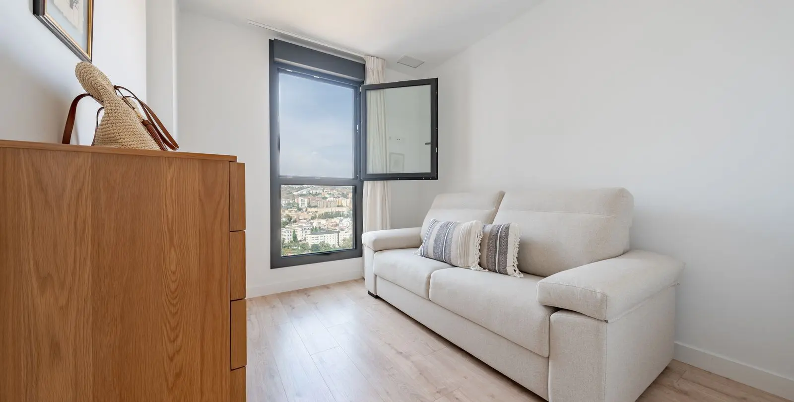 Venta de apartamento en planta media en Málaga 18