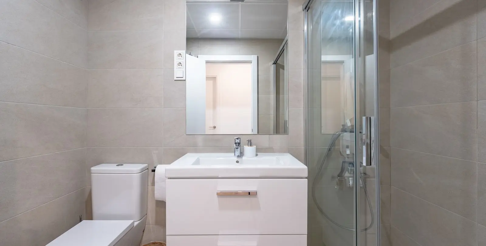 Venta de apartamento en planta media en Málaga 19