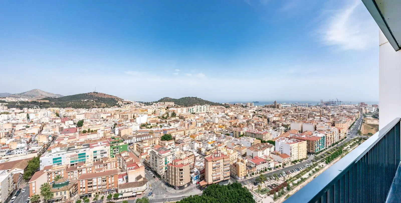 Venta de apartamento en planta media en Málaga 25