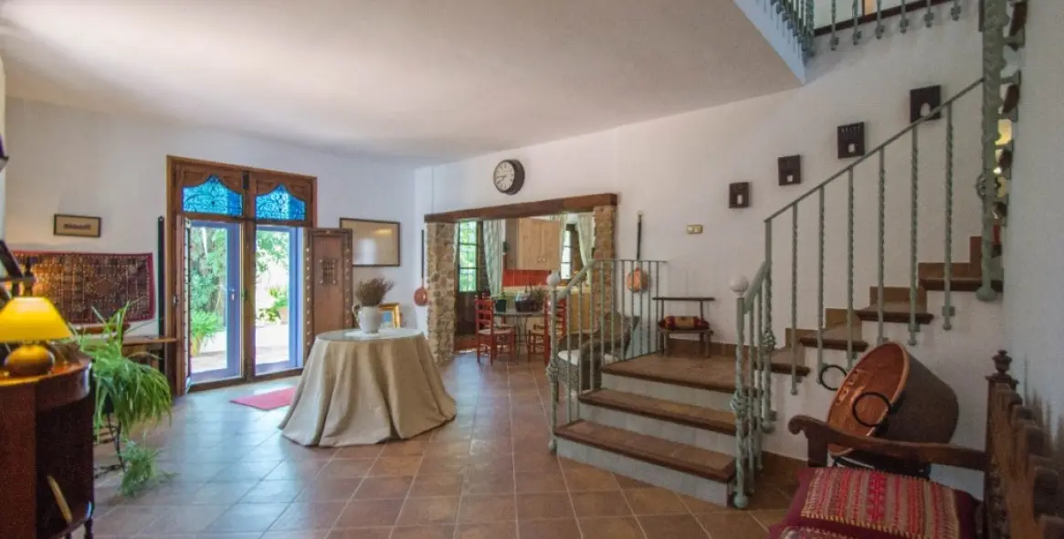 Venta de finca - cortijo en Archidona 9