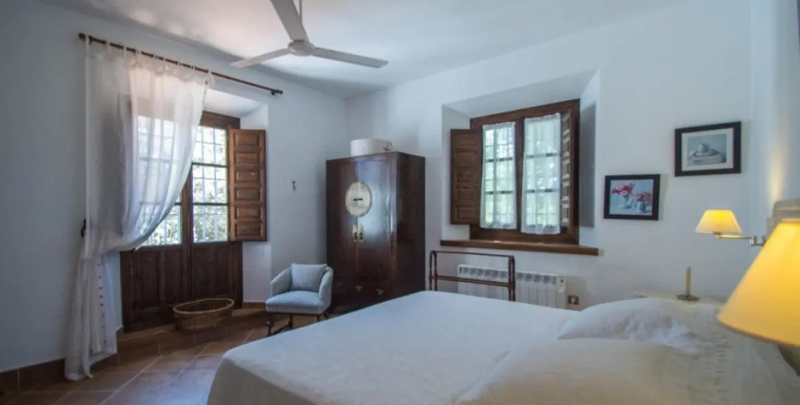 Venta de finca - cortijo en Archidona 26