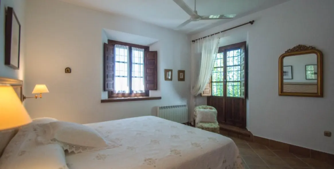 Venta de finca - cortijo en Archidona 30