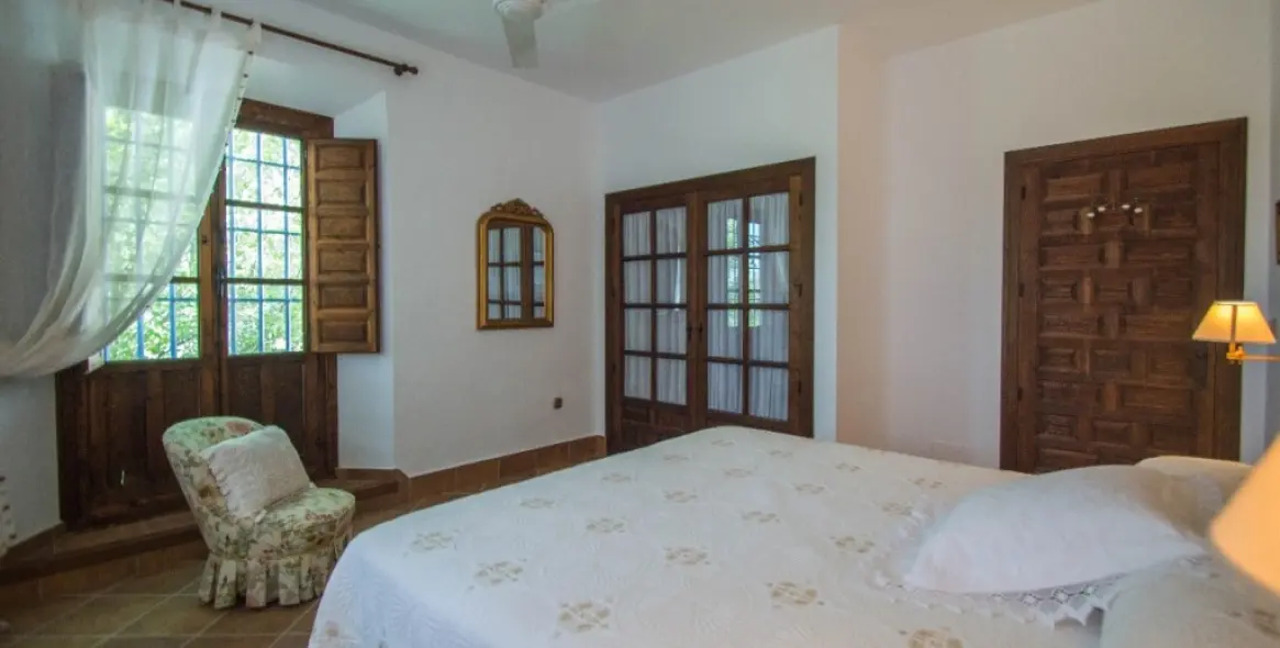 Venta de finca - cortijo en Archidona 31