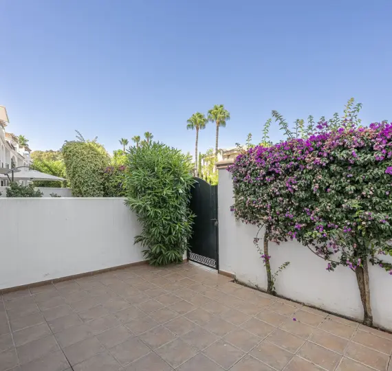 Продажа таунхауса в Nueva Andalucía