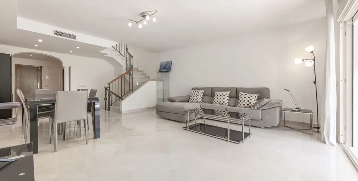 Продажа таунхауса в Nueva Andalucía 8