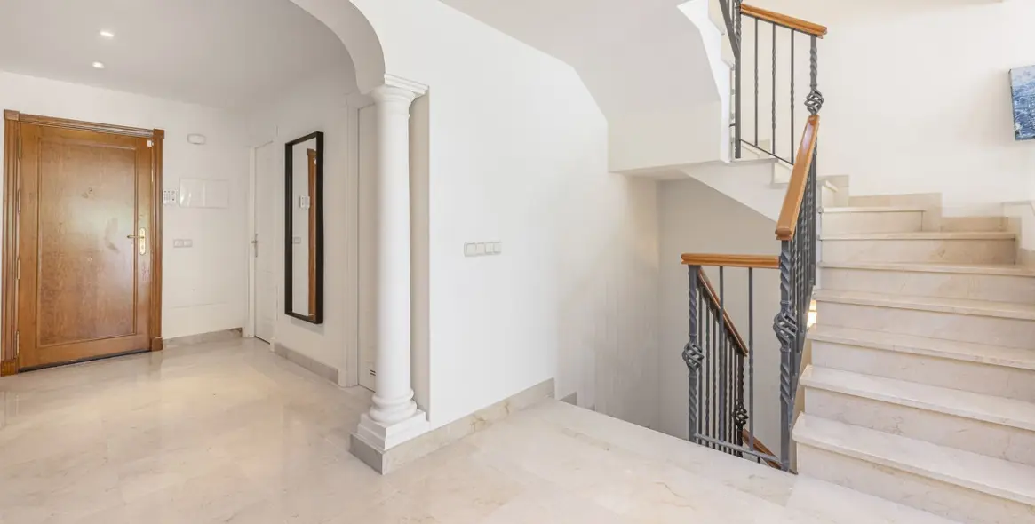 Продажа таунхауса в Nueva Andalucía 15