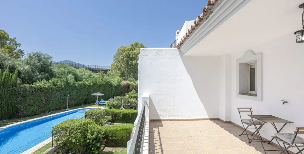 Sale of townhouse in Nueva Andalucía 24