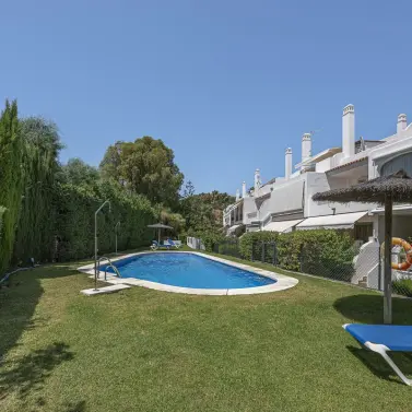 Sale of townhouse in Nueva Andalucía