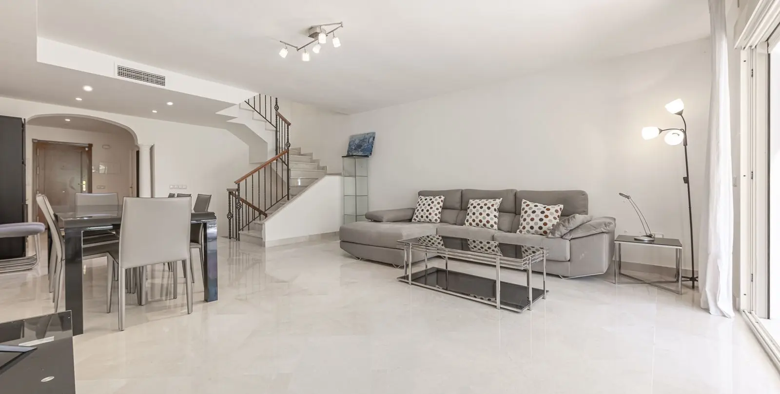 Sale of townhouse in Nueva Andalucía 7