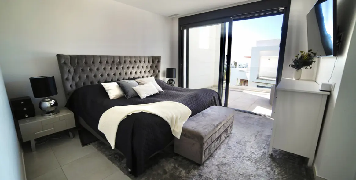 Продажа таунхауса в Estepona 8