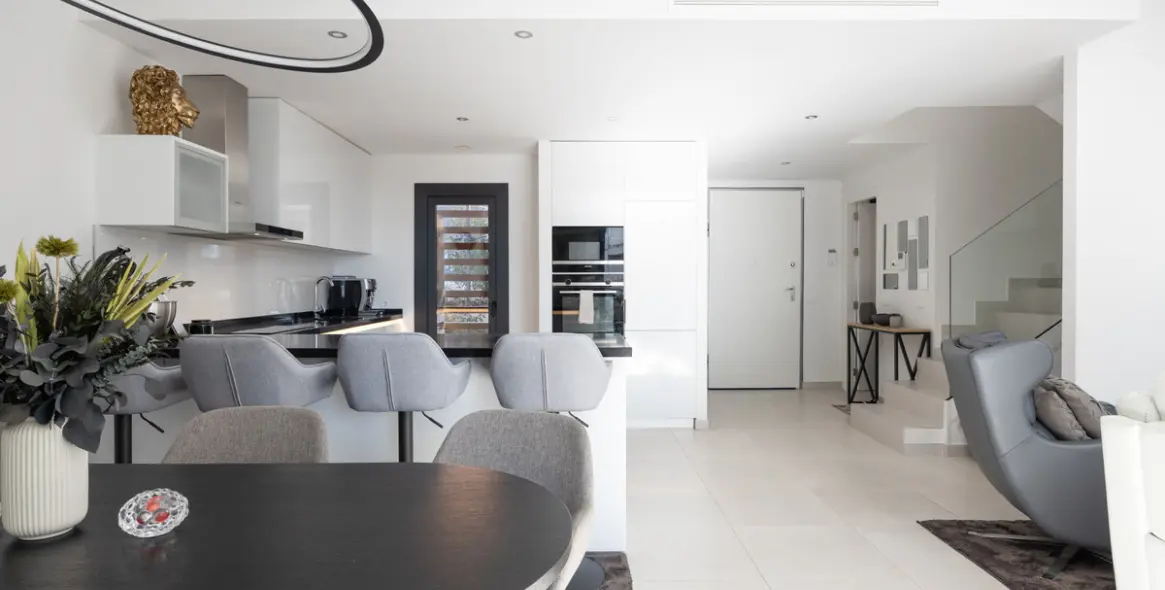 Sale of townhouse in Estepona 9