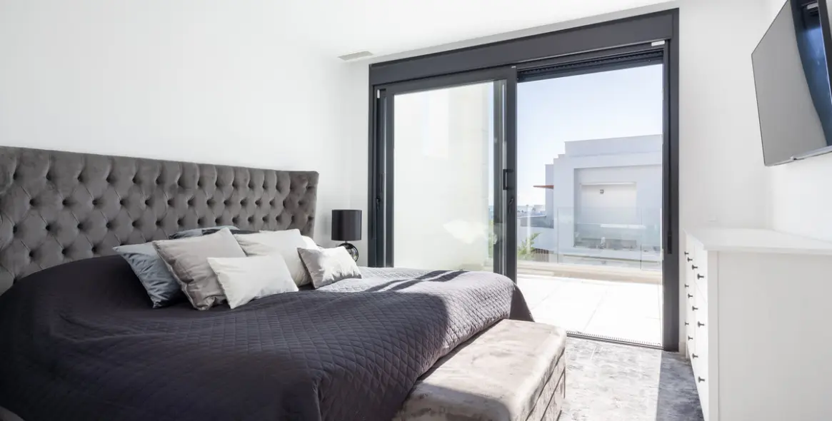 Sale of townhouse in Estepona 10