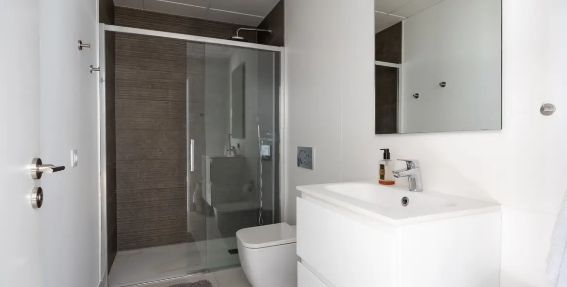 Sale of townhouse in Estepona 15