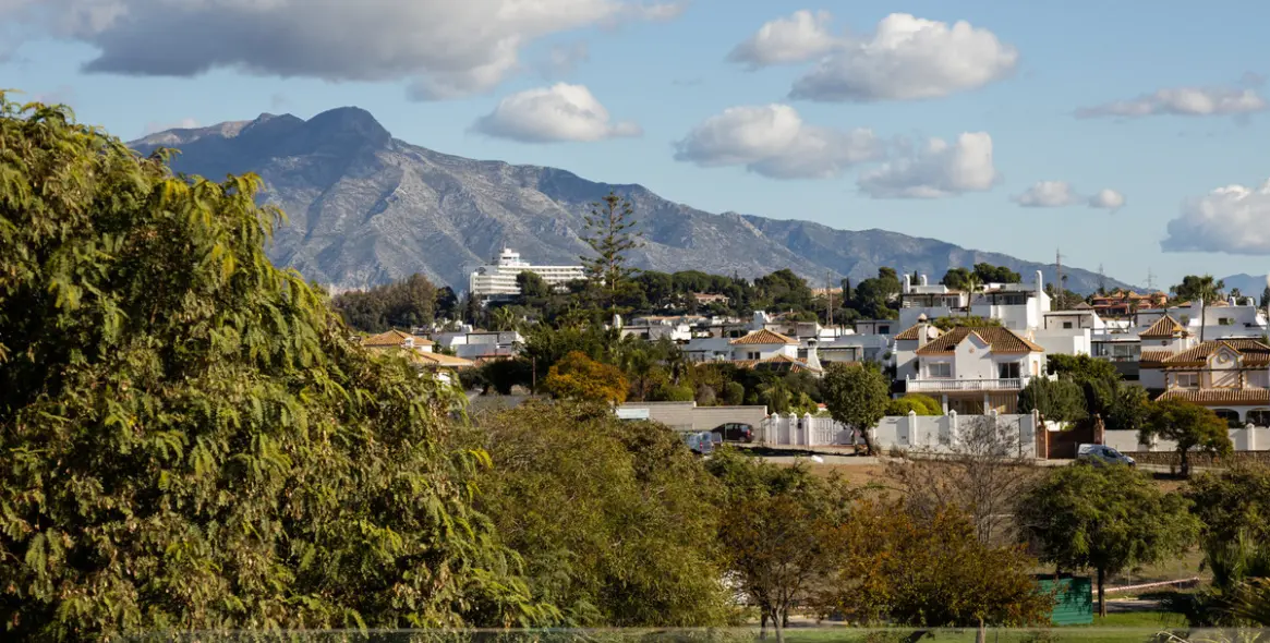 Sale of townhouse in Estepona 35