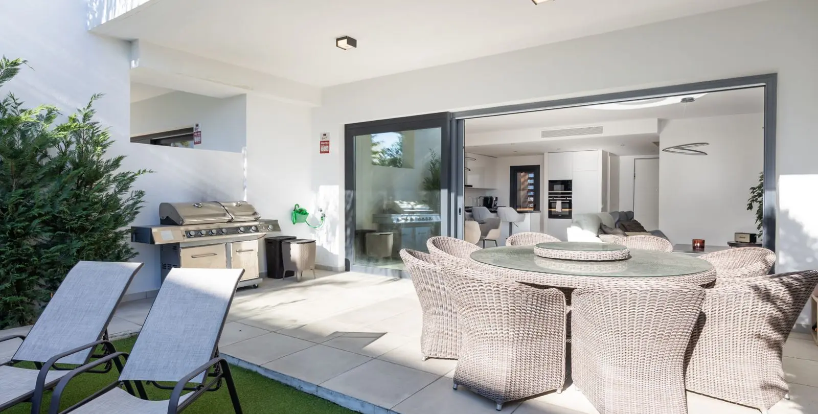 Продажа таунхауса в Estepona 2