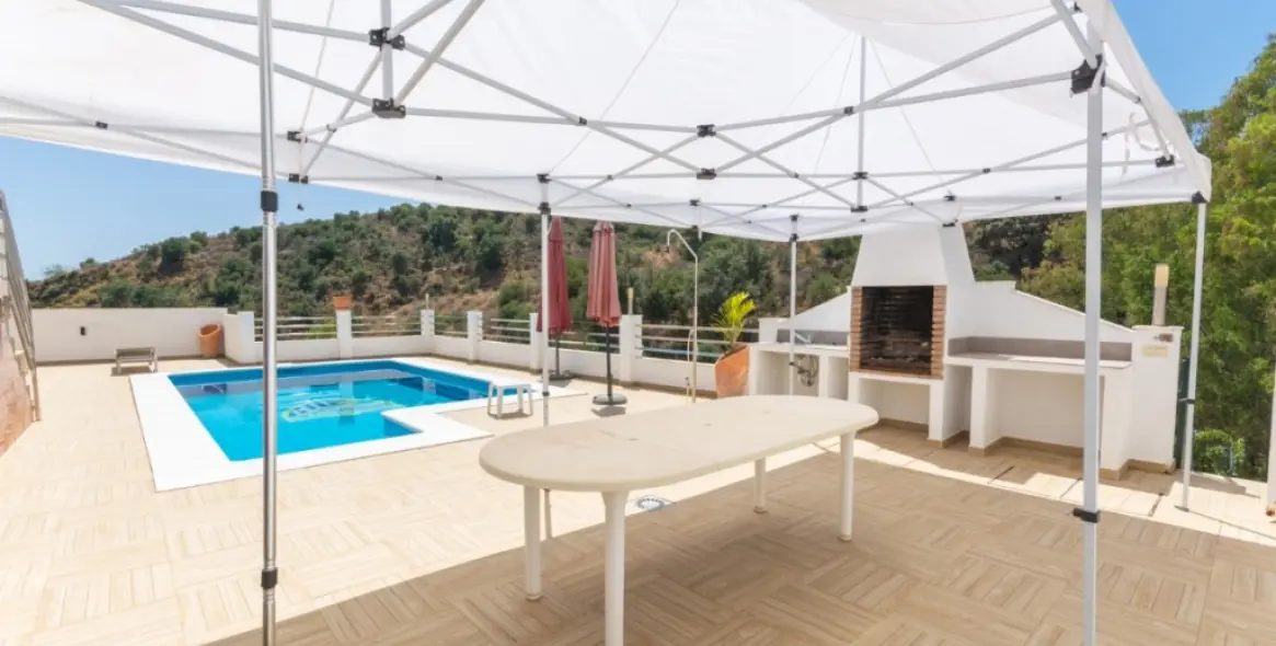 Продажа  отдельно стоящей виллы в Mijas Costa 3