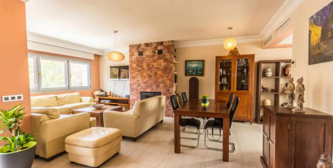 Продажа  отдельно стоящей виллы в Mijas Costa 9