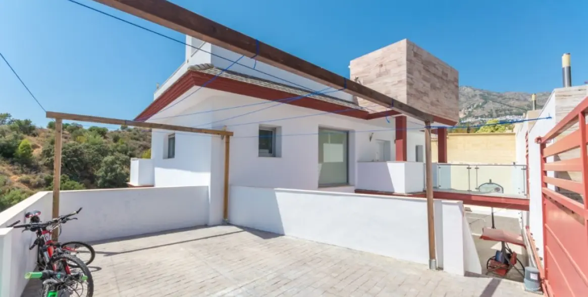 Sale of detached villa in Mijas Costa 40