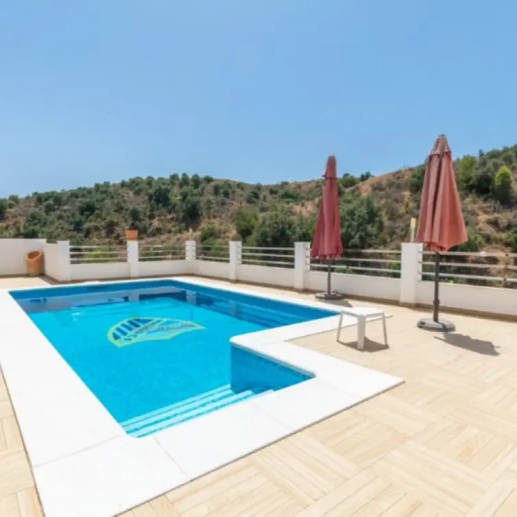 Продажа  отдельно стоящей виллы в Mijas Costa