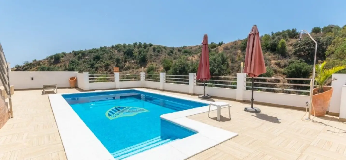 Продажа  отдельно стоящей виллы в Mijas Costa 3
