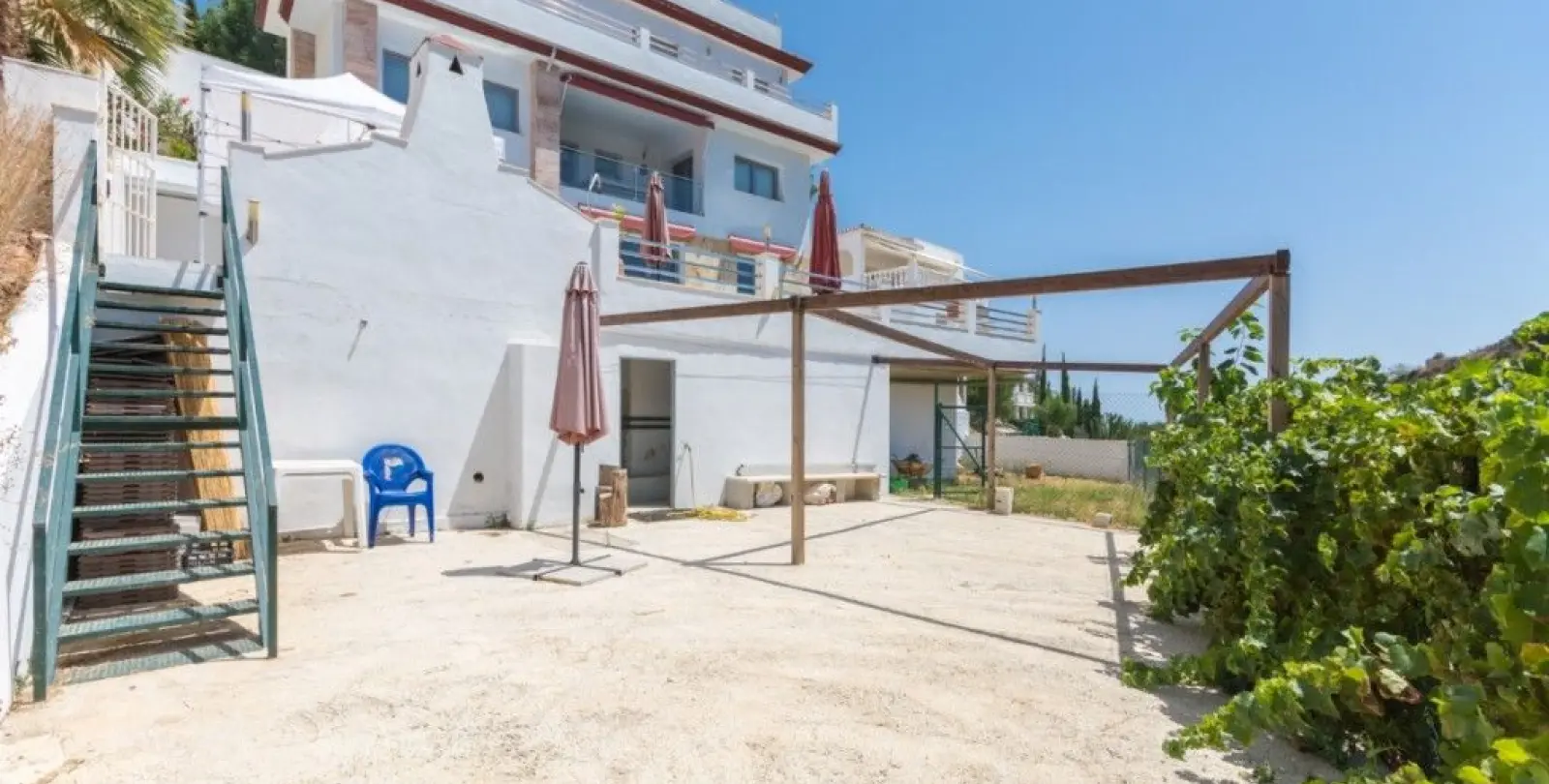 Sale of detached villa in Mijas Costa 44