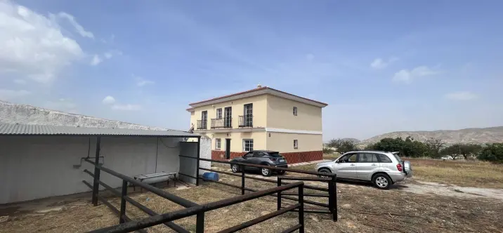 Venta de finca - cortijo en Alhaurín de la Torre 2