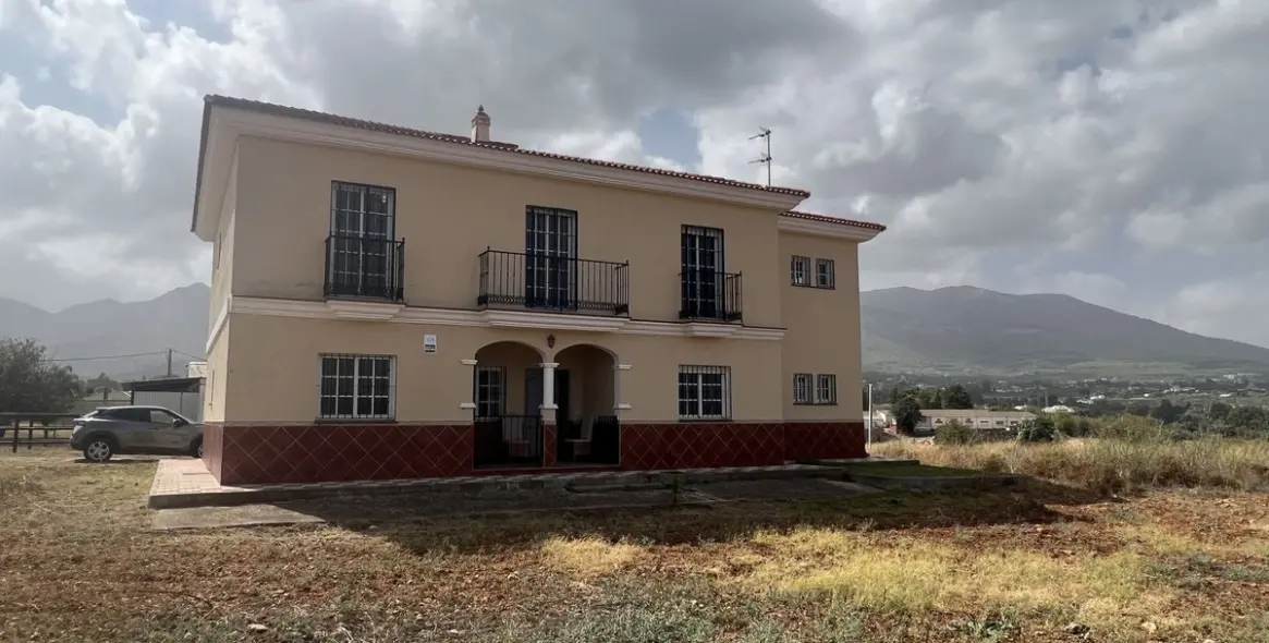 Продажа финки в Alhaurín de la Torre 27