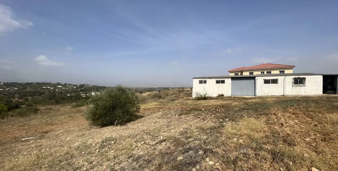 Продажа финки в Alhaurín de la Torre 30