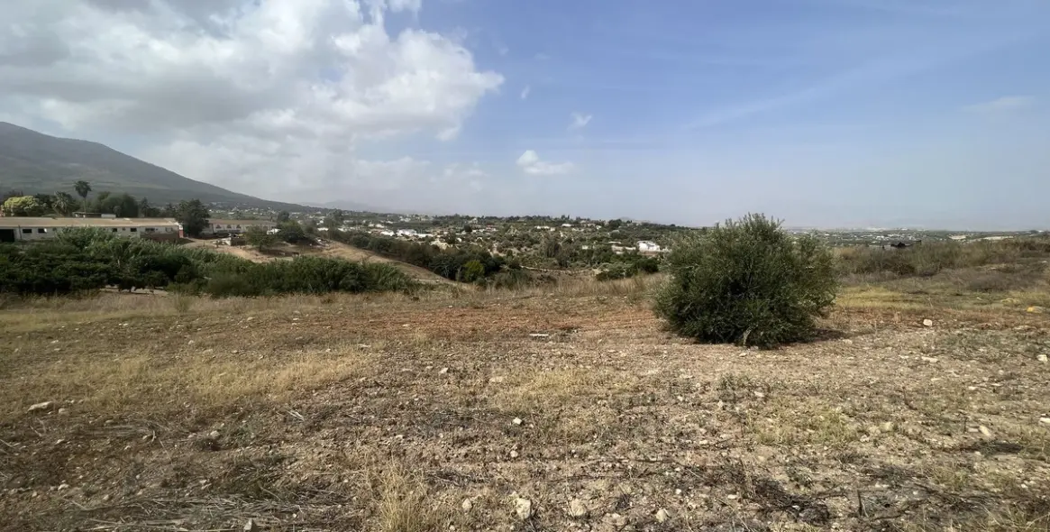 Продажа финки в Alhaurín de la Torre 31