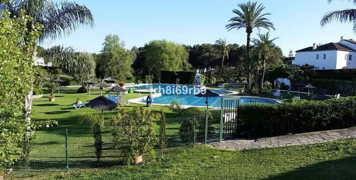 Sale of detached villa in Benamara 1