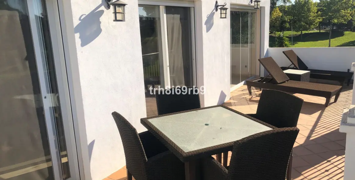 Sale of detached villa in Benamara 8