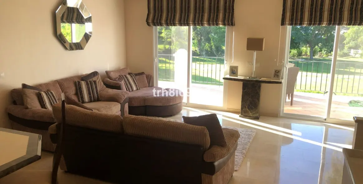 Sale of detached villa in Benamara 15