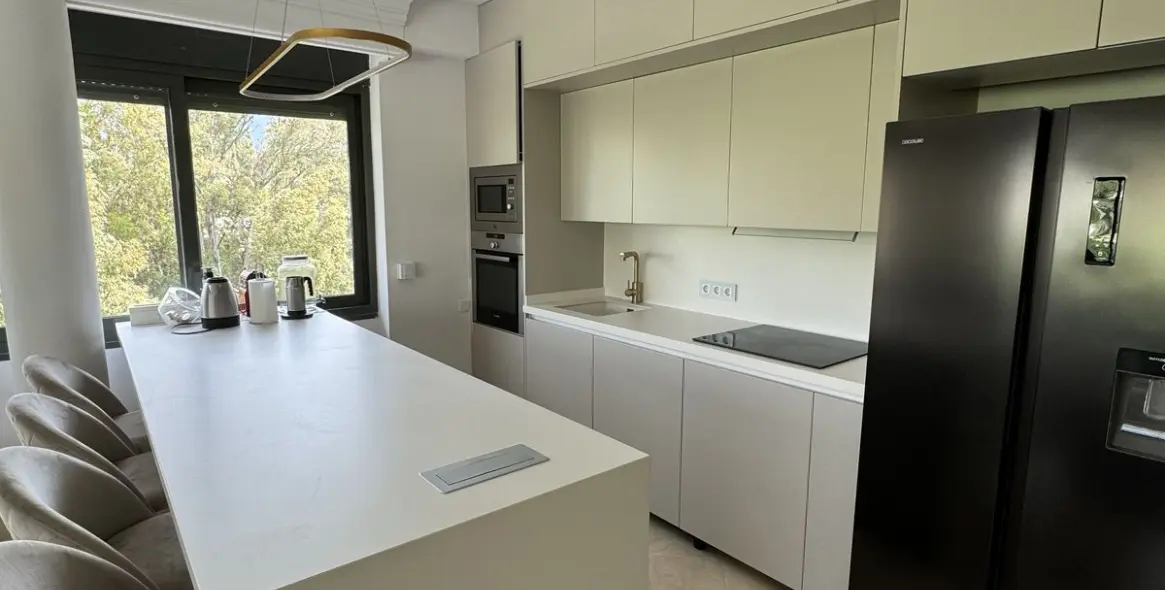 Продажа апартаментов на среднем этаже в Nueva Andalucía 6