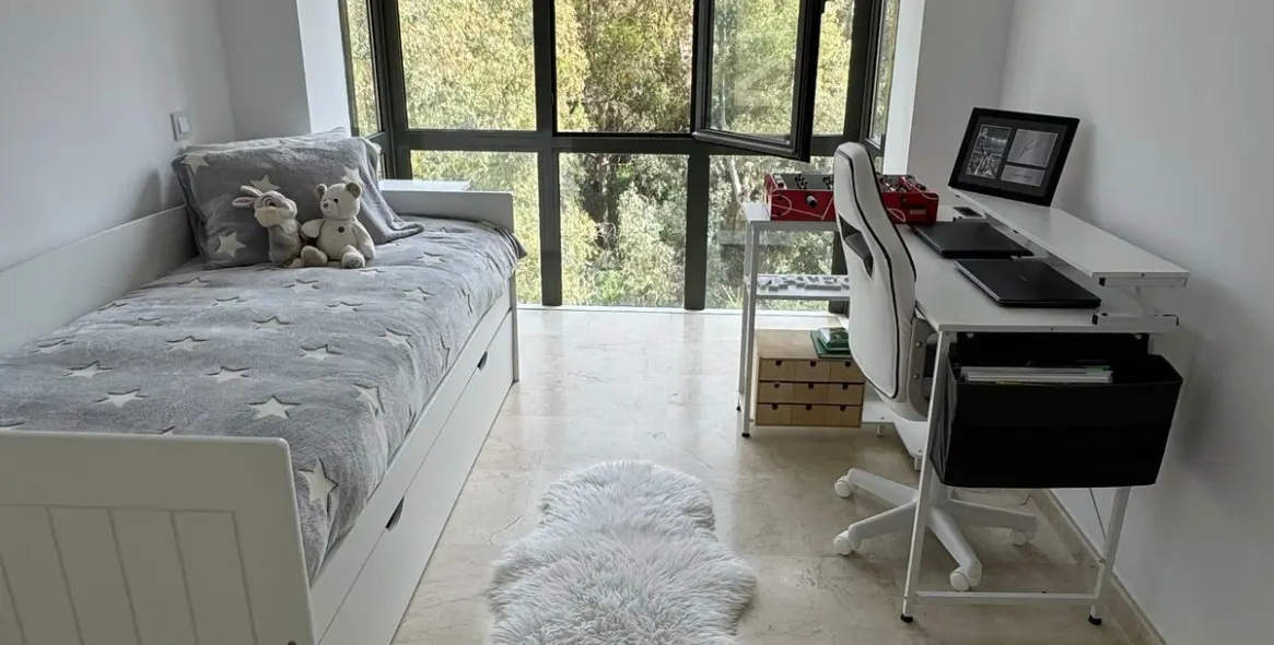 Продажа апартаментов на среднем этаже в Nueva Andalucía 18