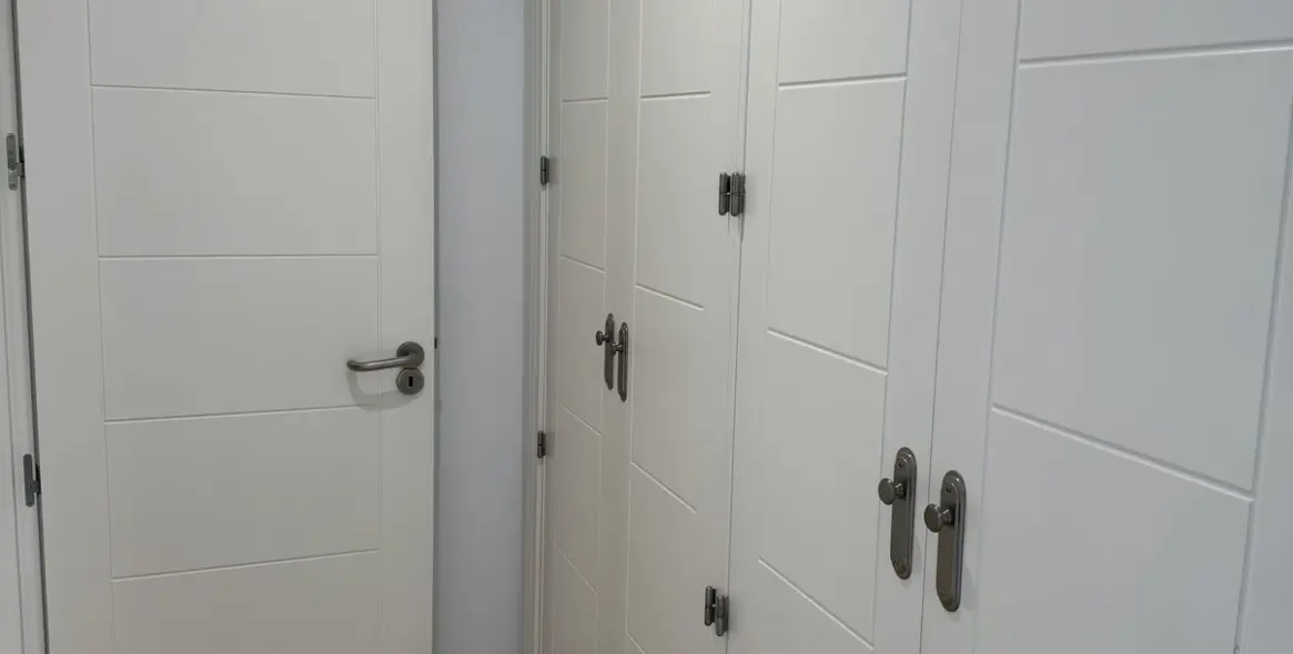 Venta de apartamento en planta media en Nueva Andalucía 12