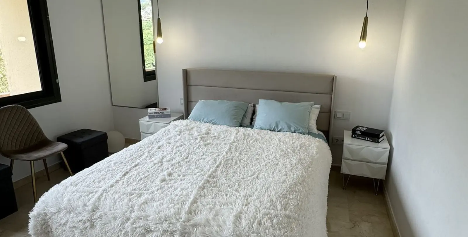 Sale of middle floor apartment in Nueva Andalucía 11