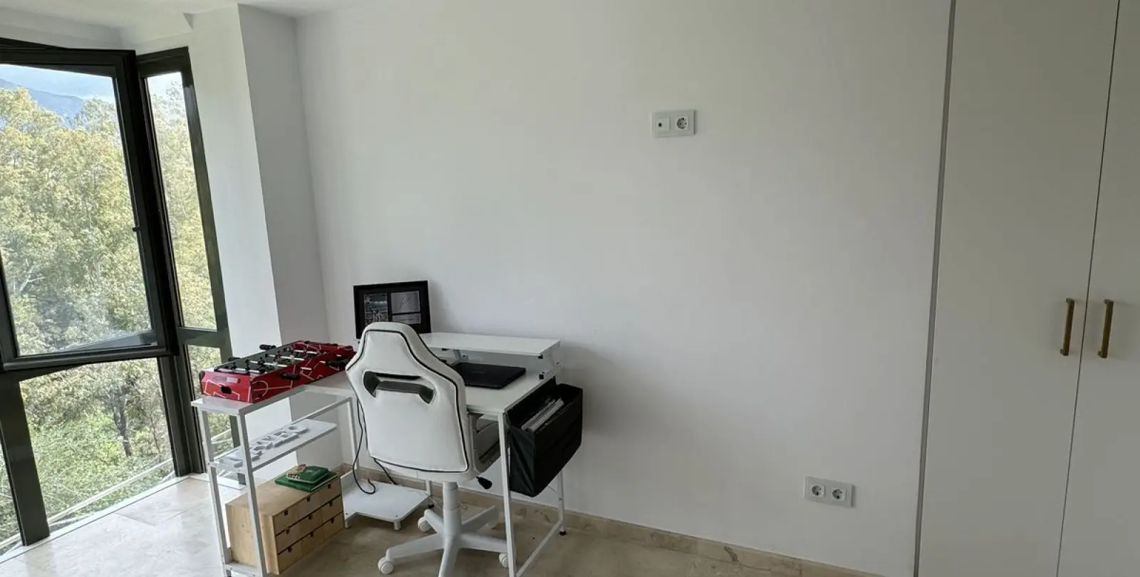 Sale of middle floor apartment in Nueva Andalucía 20