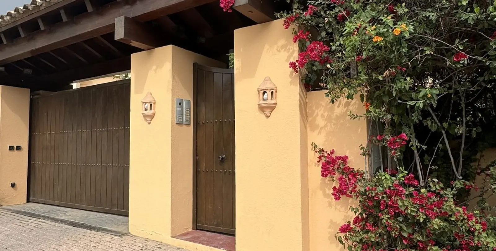 Sale of middle floor apartment in Nueva Andalucía 28