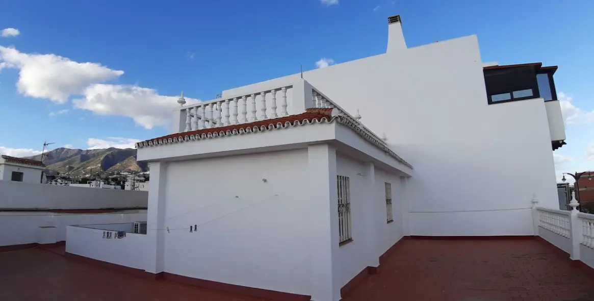 Sale of detached villa in Mijas 45