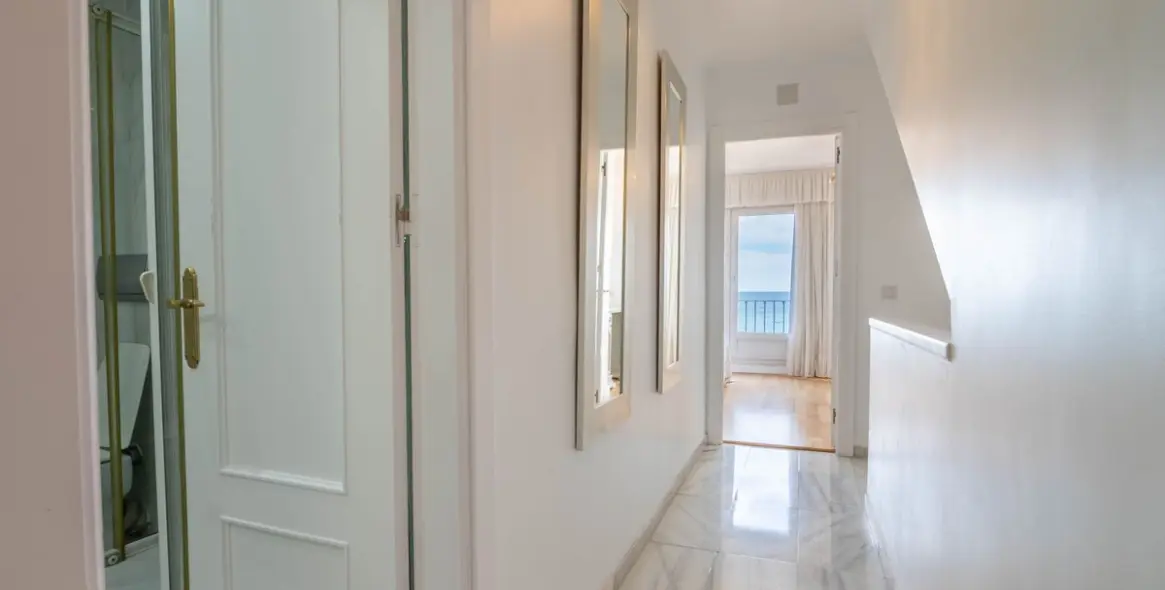 Sale of townhouse in Estepona 29