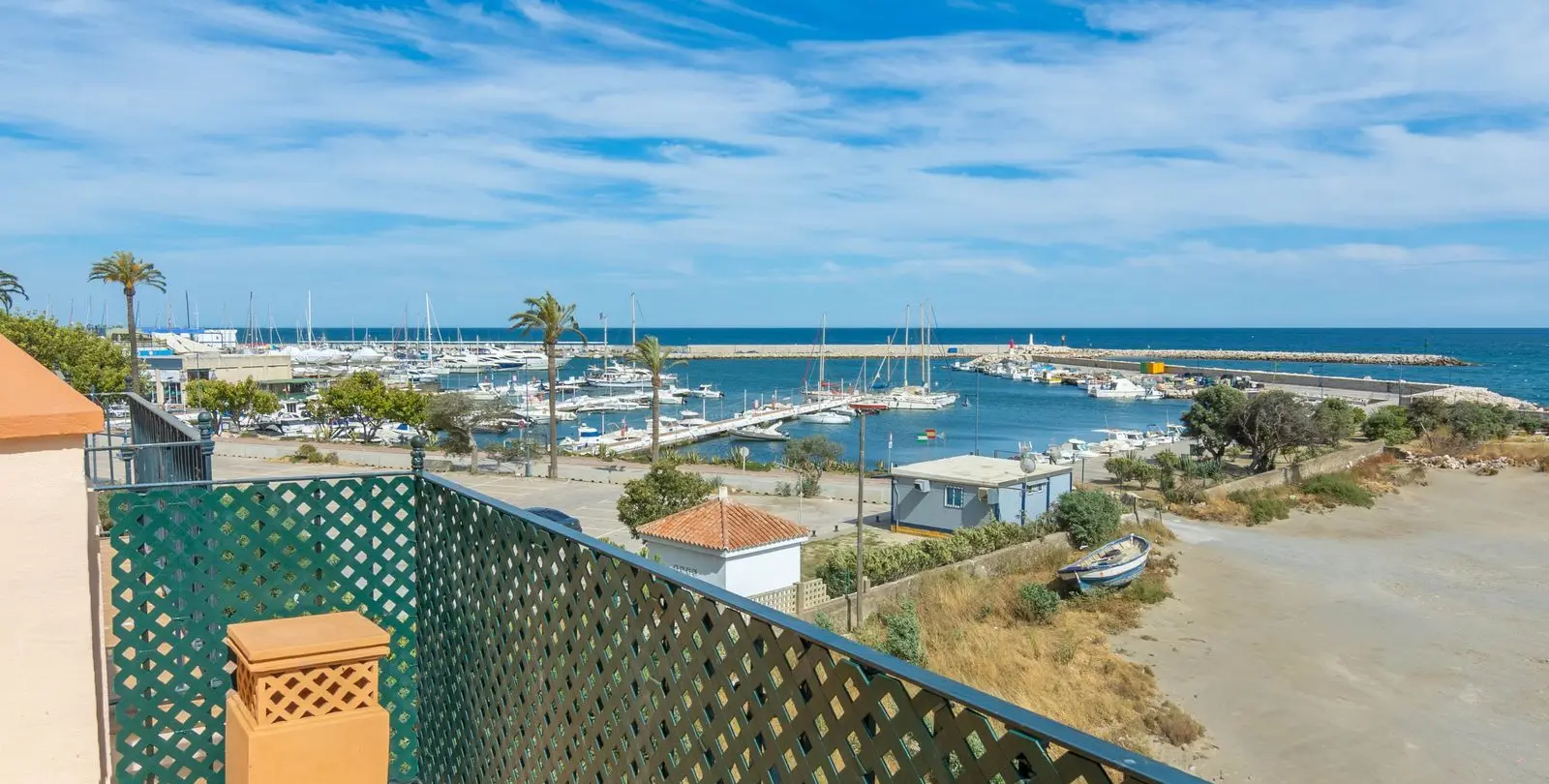 Venta de adosado en Estepona 1