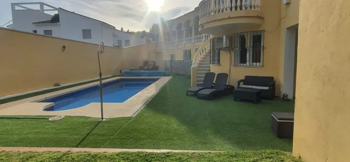 Sale of detached villa in El Faro 0