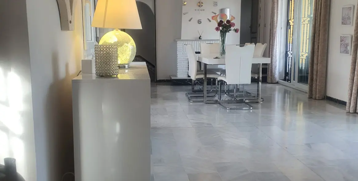 Продажа  отдельно стоящей виллы в El Faro 16