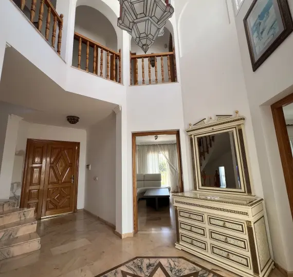 Sale of semi-detached house in San Pedro de Alcántara