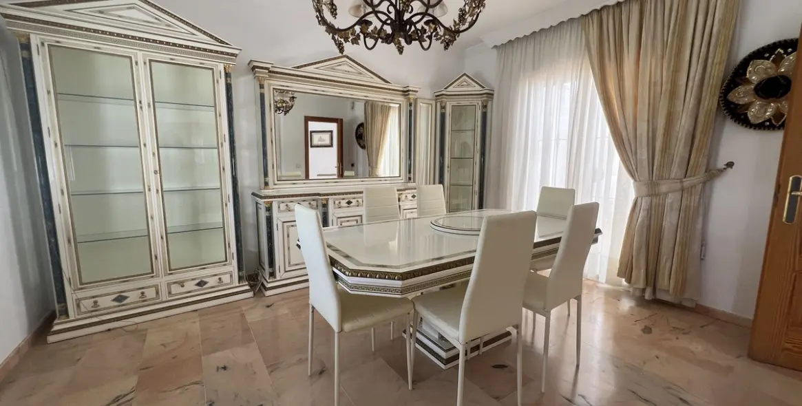 Sale of semi-detached house in San Pedro de Alcántara 3