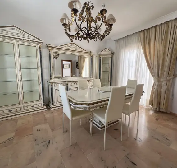 Sale of semi-detached house in San Pedro de Alcántara