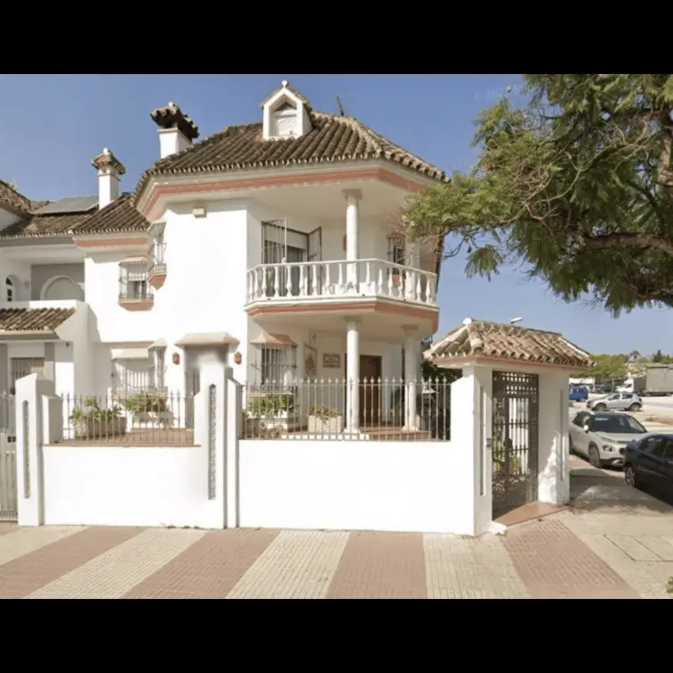 Продажа дома на две семьи в San Pedro de Alcántara