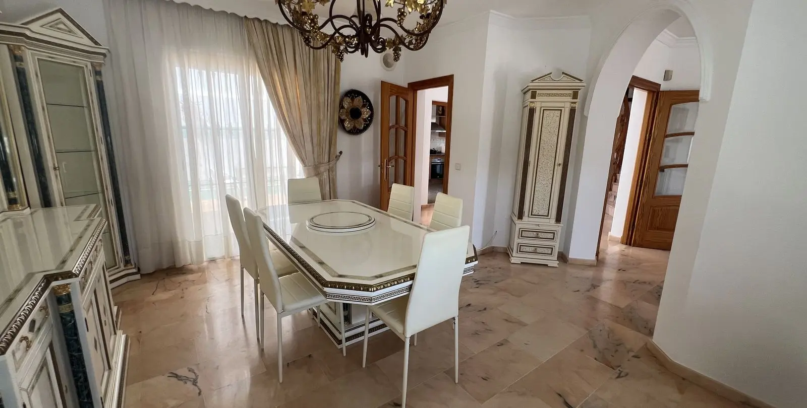 Продажа дома на две семьи в San Pedro de Alcántara 4