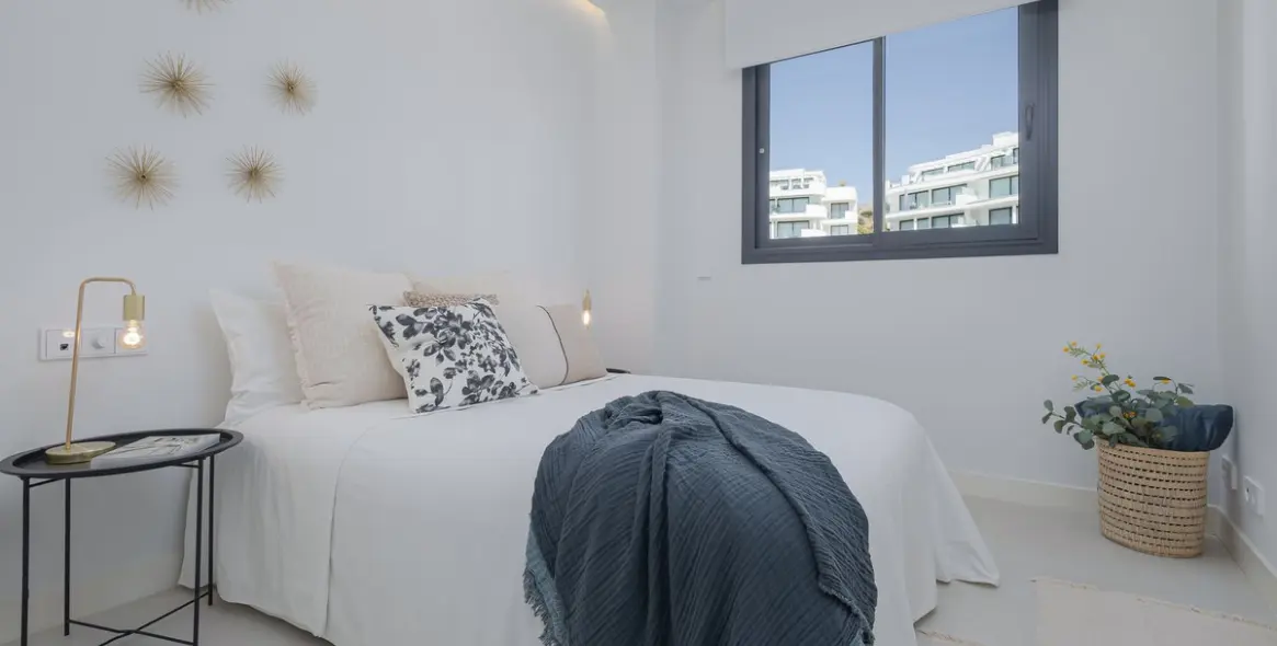 Sale of middle floor apartment in Fuengirola 24
