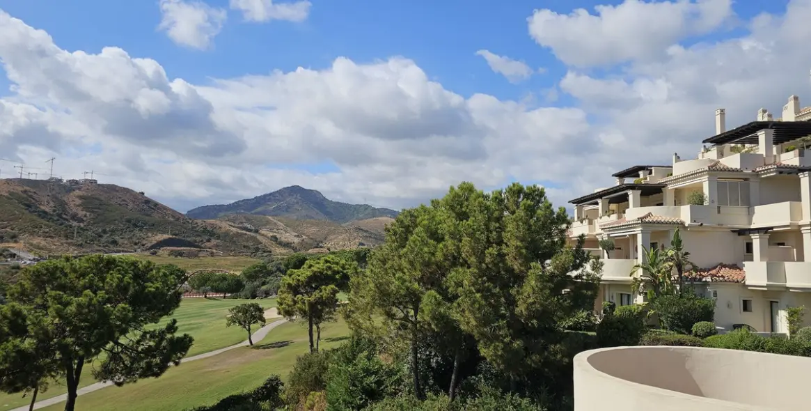 Sale of penthouse duplex in Benahavís (district Benahavís) 4